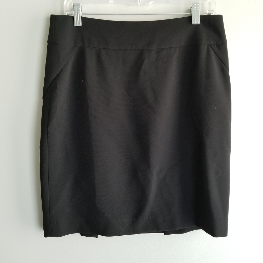 ANN TAYLOR Black Pencil Skirt Size 8